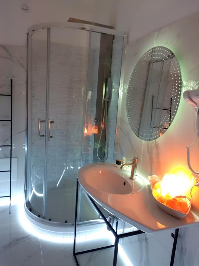 Dame Crotone Bed & Breakfast ภายนอก รูปภาพ